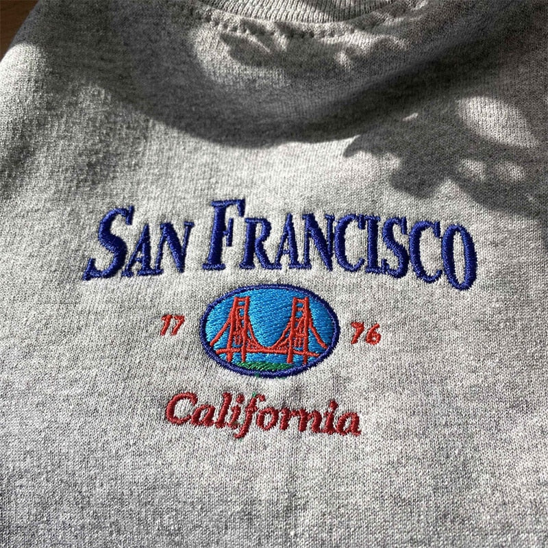 San Francisco Golden Gate Bridge Embroidered Sweatshirt - 34 Threads