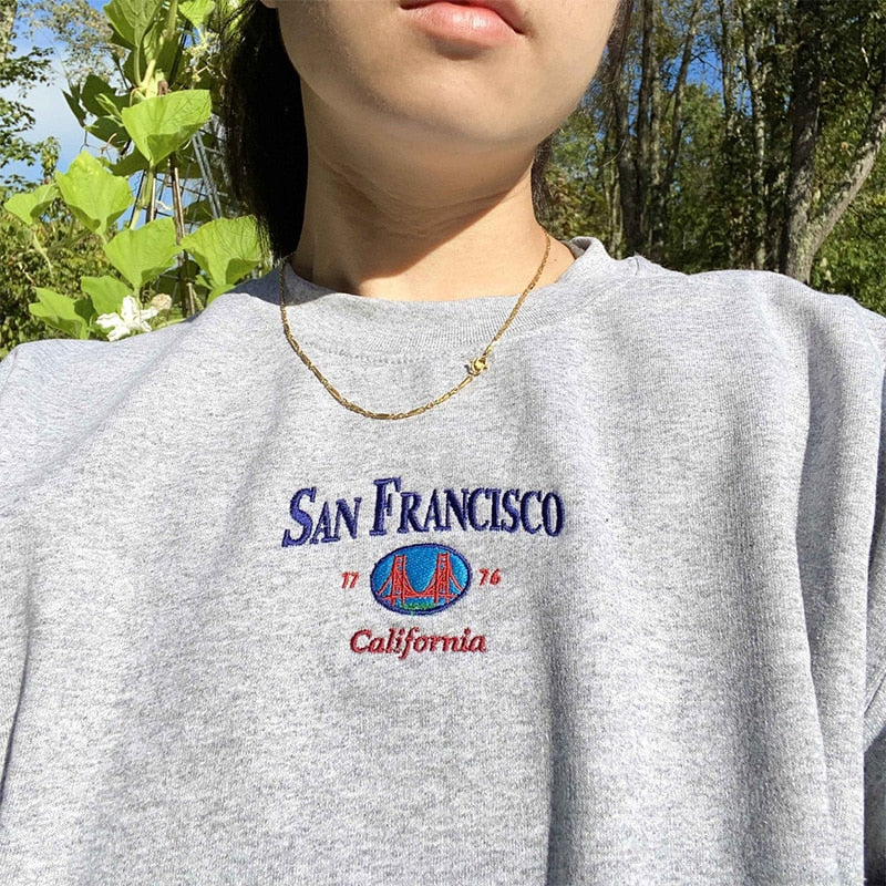 San Francisco Golden Gate Bridge Embroidered Sweatshirt - 34 Threads
